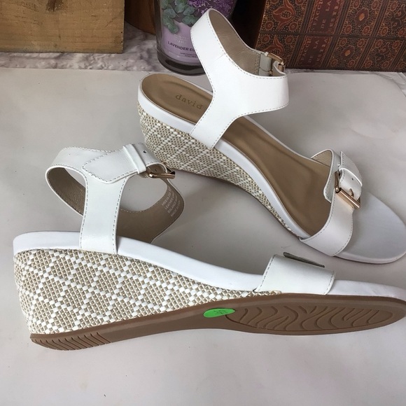 David Tate White Wedge Sandals - Picture 6 of 8